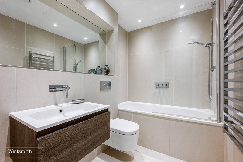 Kew Bridge Road, London, TW8