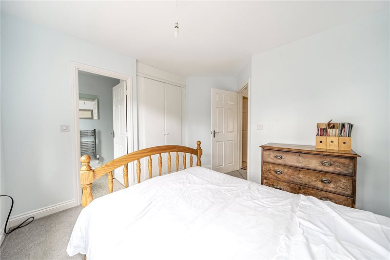 Mandarin Drive, Newbury, Berkshire, RG14
