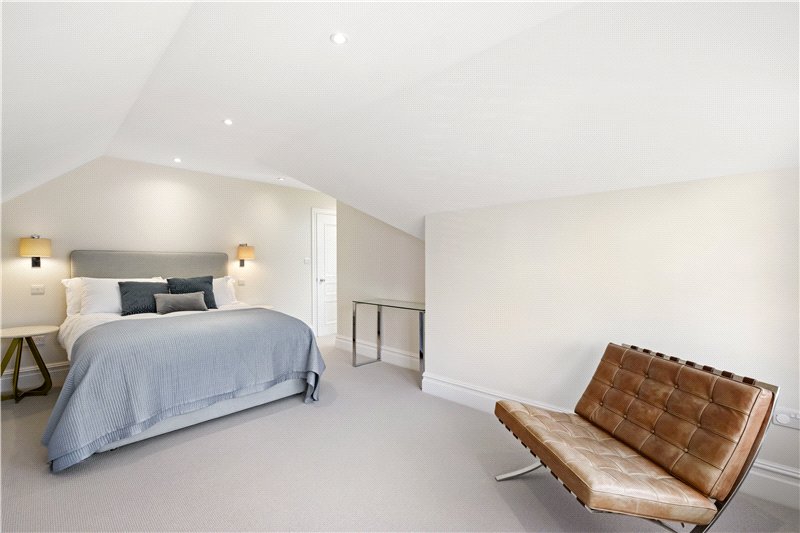 Castelnau, Barnes, London, SW13