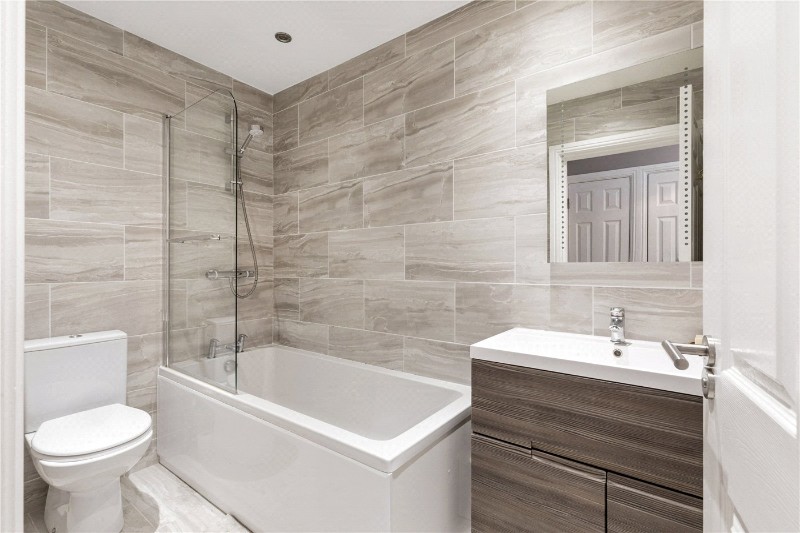 Green Lanes, London, N4