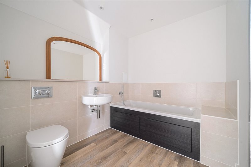 Burnham Square, Upper Froyle, Alton, Hampshire, GU34