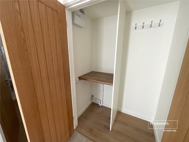Angeline Close, Highcliffe, Christchurch, BH23