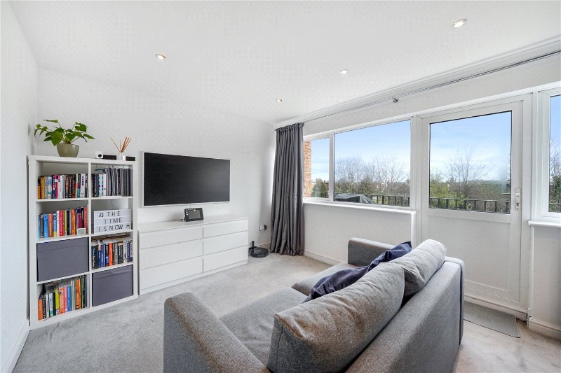 Delamere Road, London, SW20