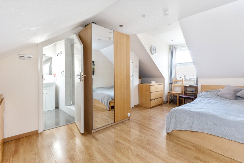 Avarn Road, London, SW17