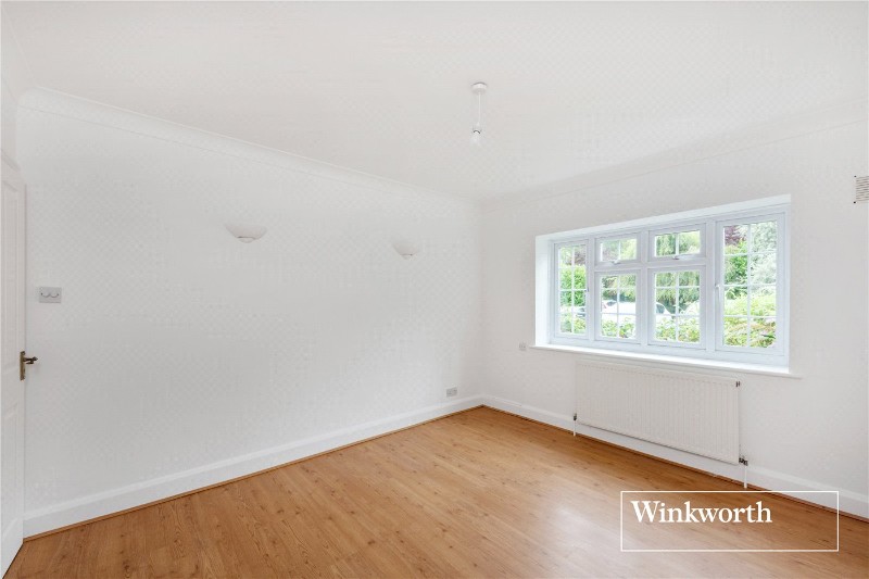 Etchingham Court, Etchingham Park Road, Finchley, London, N3