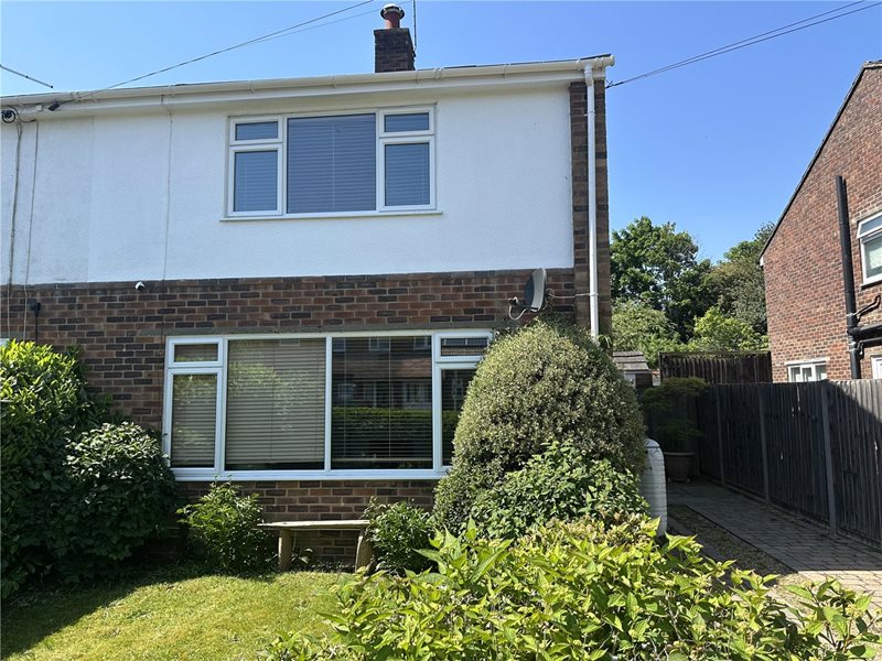 Edward Road, Farnham, Surrey, GU9