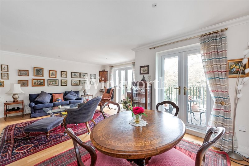 Aldermans Hill, London, N13