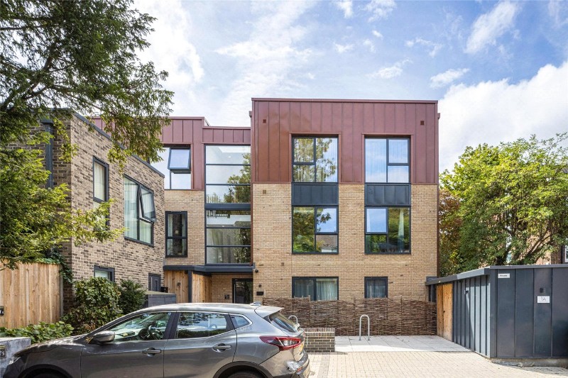 Rushden Close, London, SE19