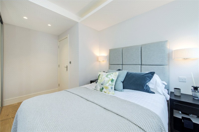 Belgrave Road, London, SW1V