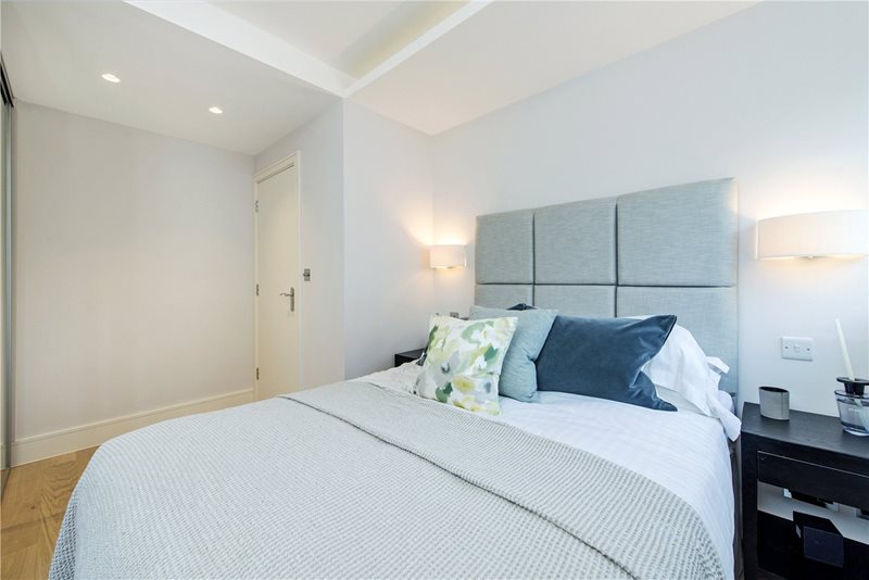 Belgrave Road, London, SW1V