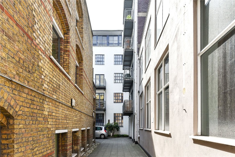 Masons Yard, London, EC1V