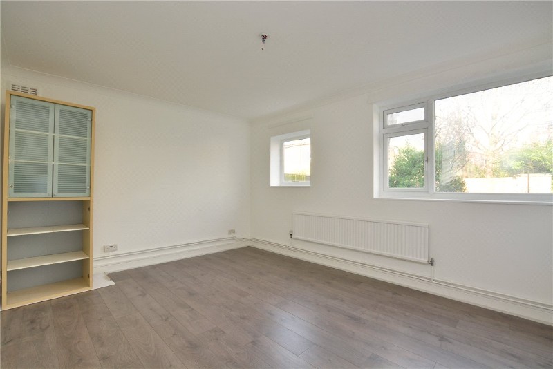 Oakcroft Road, London, SE13
